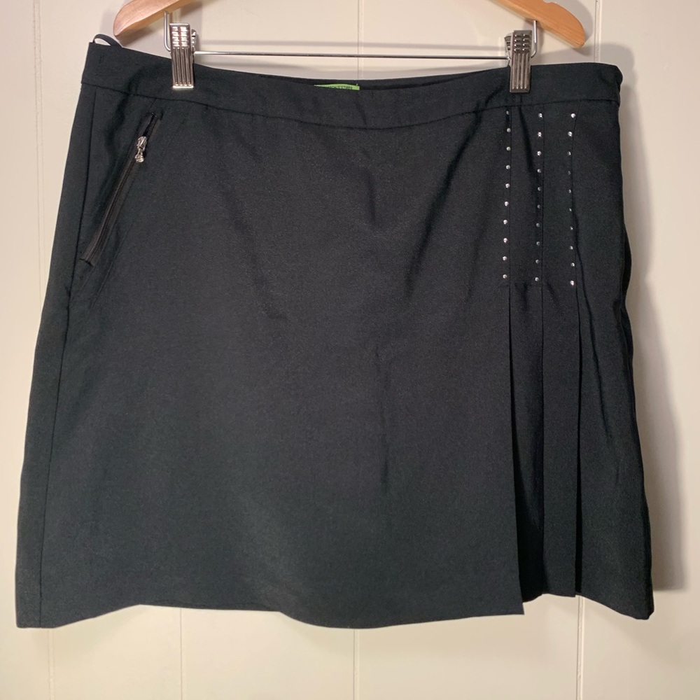 Izod Black Mini Skort with Pleated Accents - golf